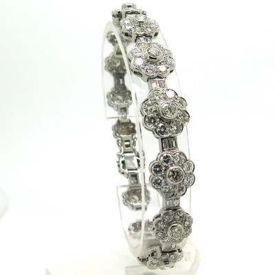 Bracelet ancien en platine et diamants fleurs polylobées 218